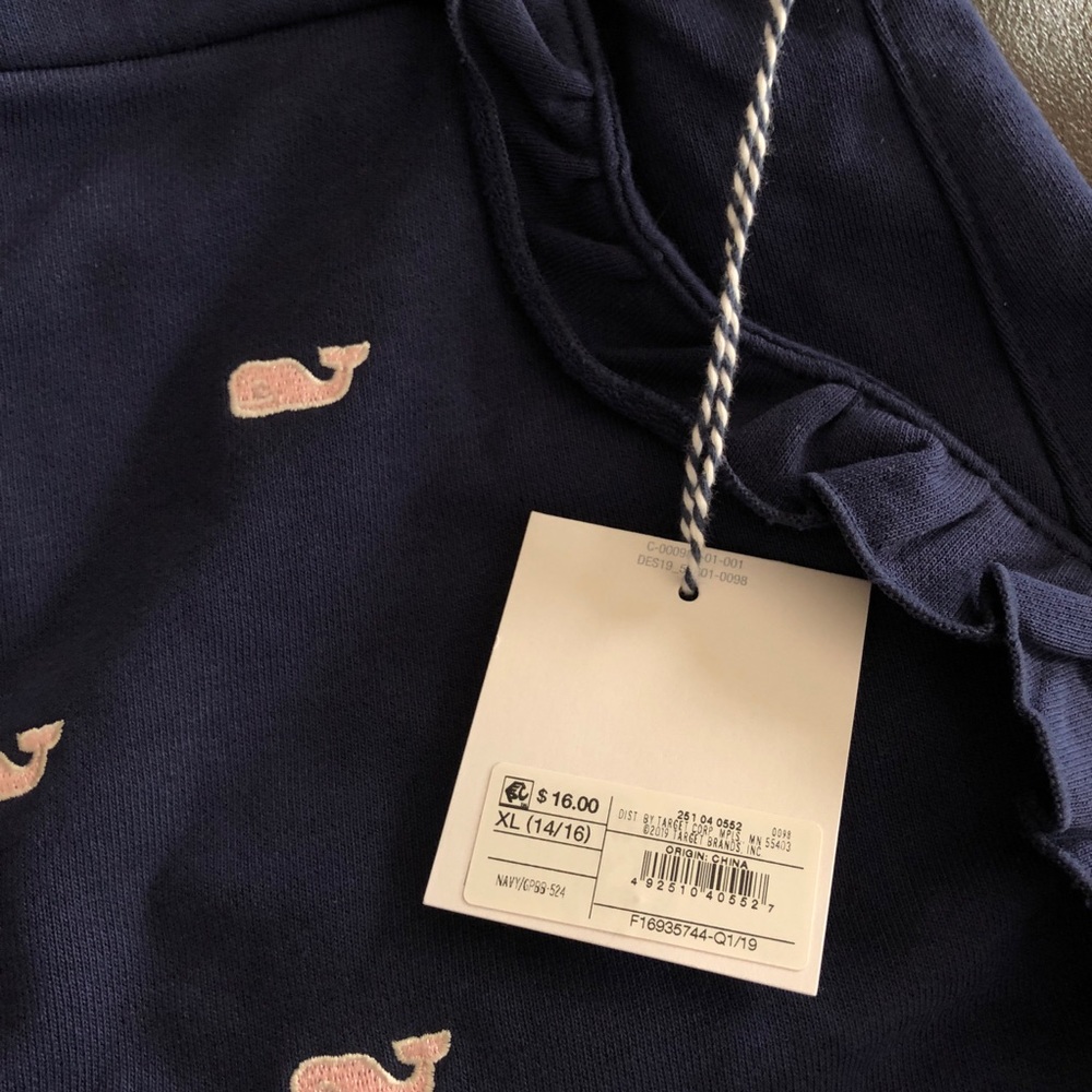 Vineyard Vines for Target shorts - Picture 3 of 3